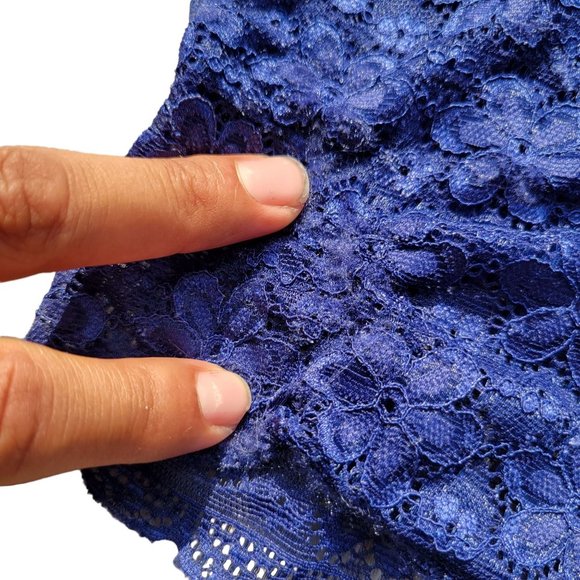 Bralette Lace Floral Spaghetti Straps V Neck Two Blue Red Womans Size Medium - Picture 13 of 13